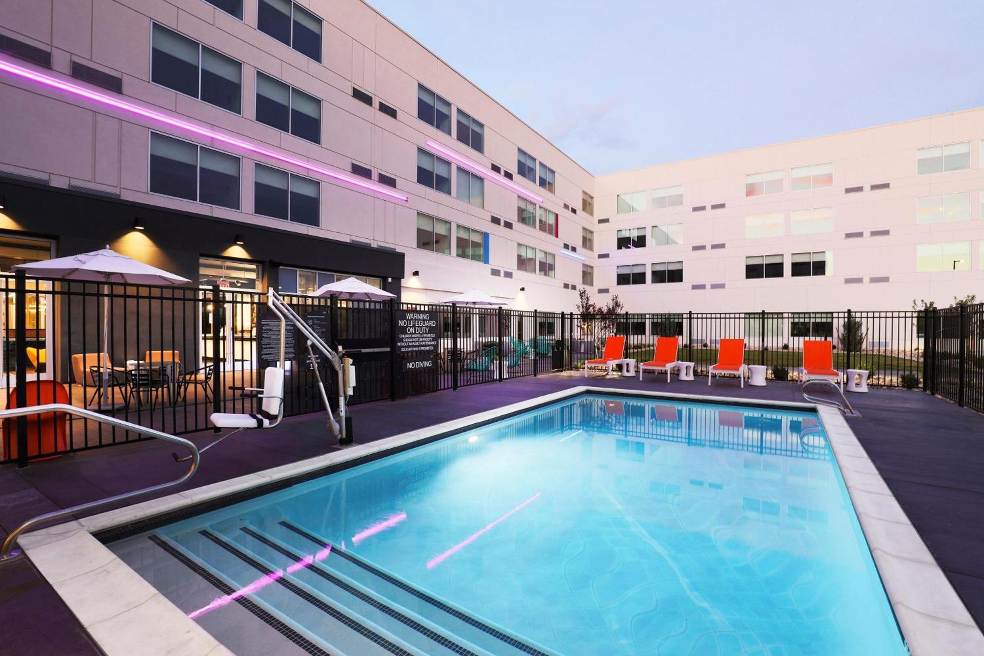 Aloft Reno Tahoe International Airport Zewnętrze zdjęcie